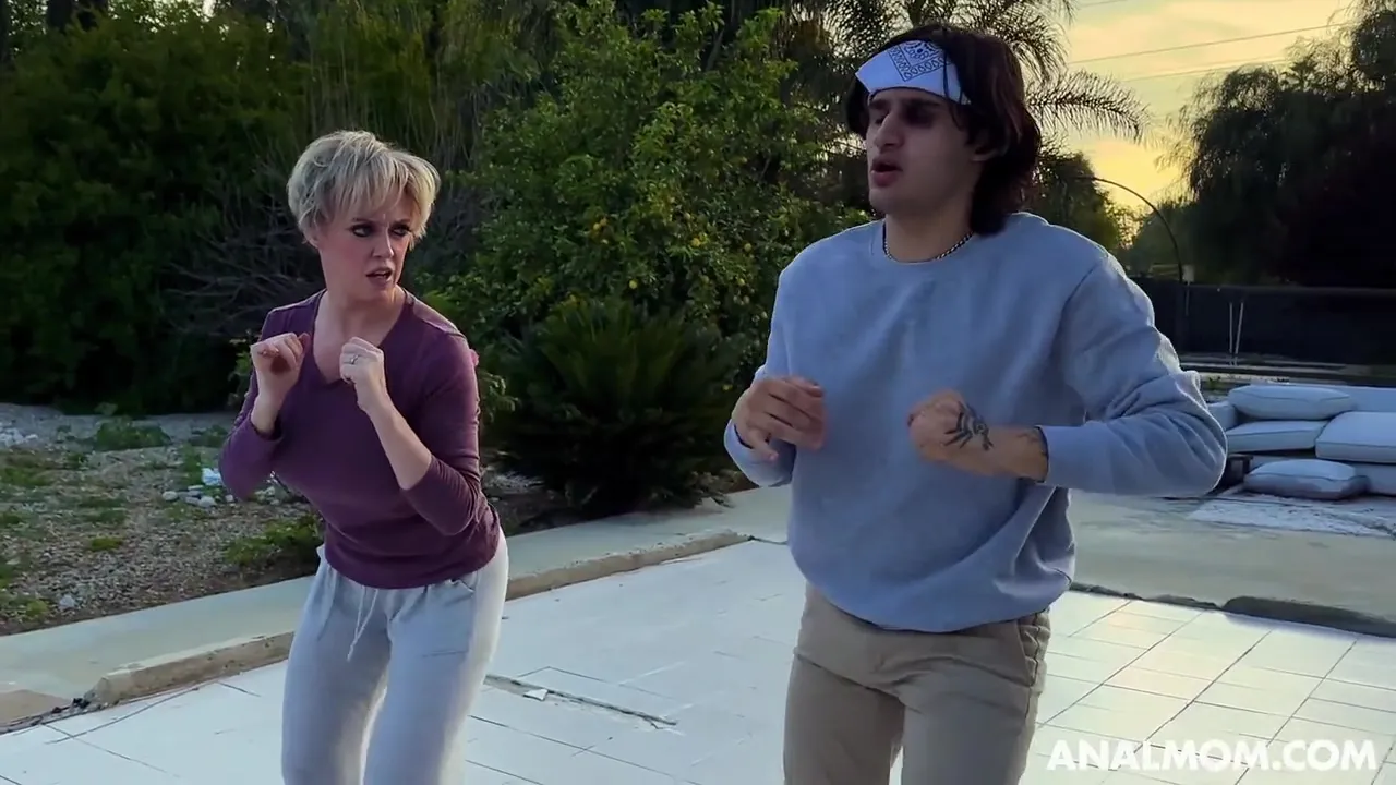 Motherfucker : The Ass Dragon - Dee Williams & Pristine Edge