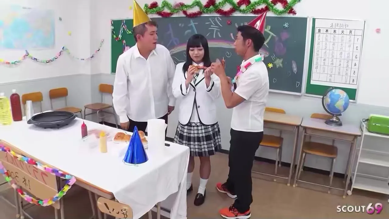 Japanese Teen 18+ At Mmf 3some