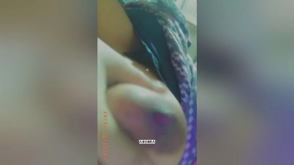 Today Exclusive- Hot Desi Girl Shows Her Boobs And Pussy 2