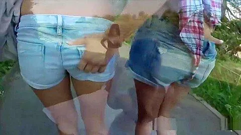 Lesbea Best Friends Outdoor Shaved Pussy Eating