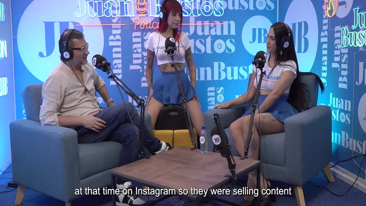 Florizqueen Is Speechless From Cumming So Much In The Sex Machine In Juan Bustos Podcast! 17 Min