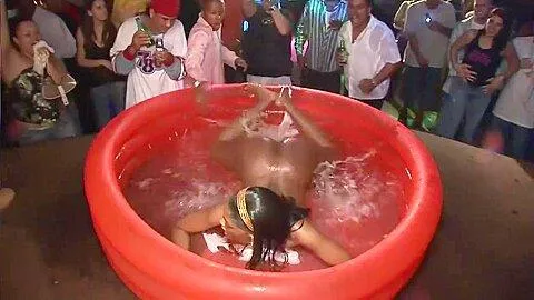 Naked dancing everywhere - DreamGirls