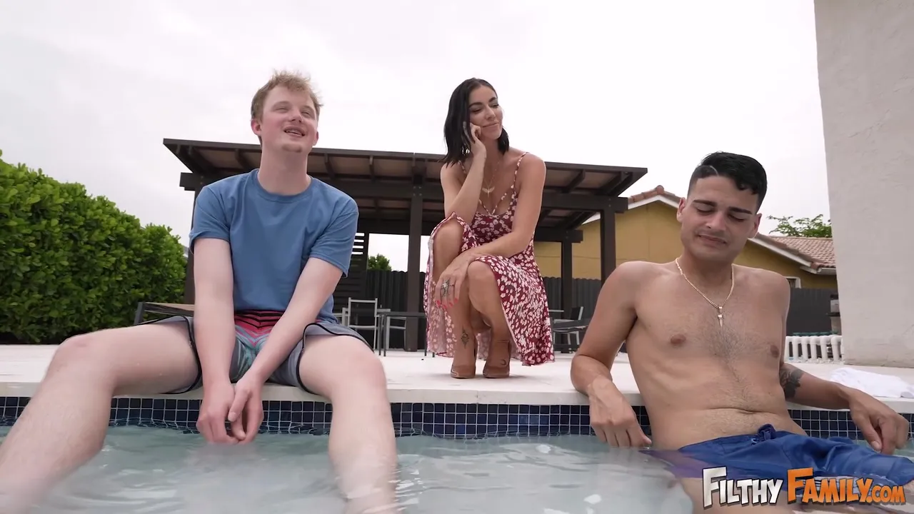 Do That Confidence Boosting, Stepmom