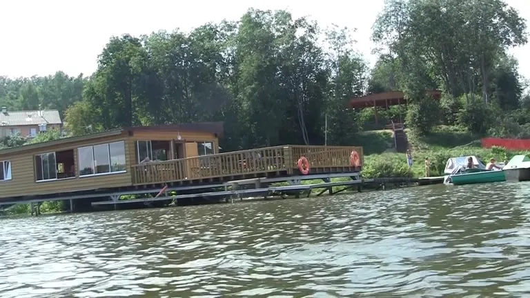 Hawt brunette hair in outdoor hardcore