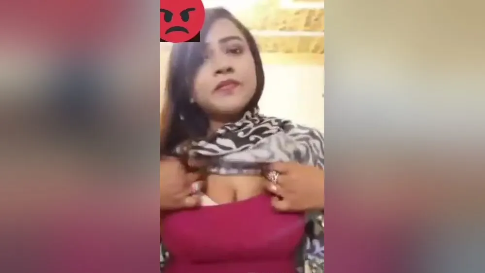 Today Exclusive-hot Bangla Chick Shows Her Big Boobs