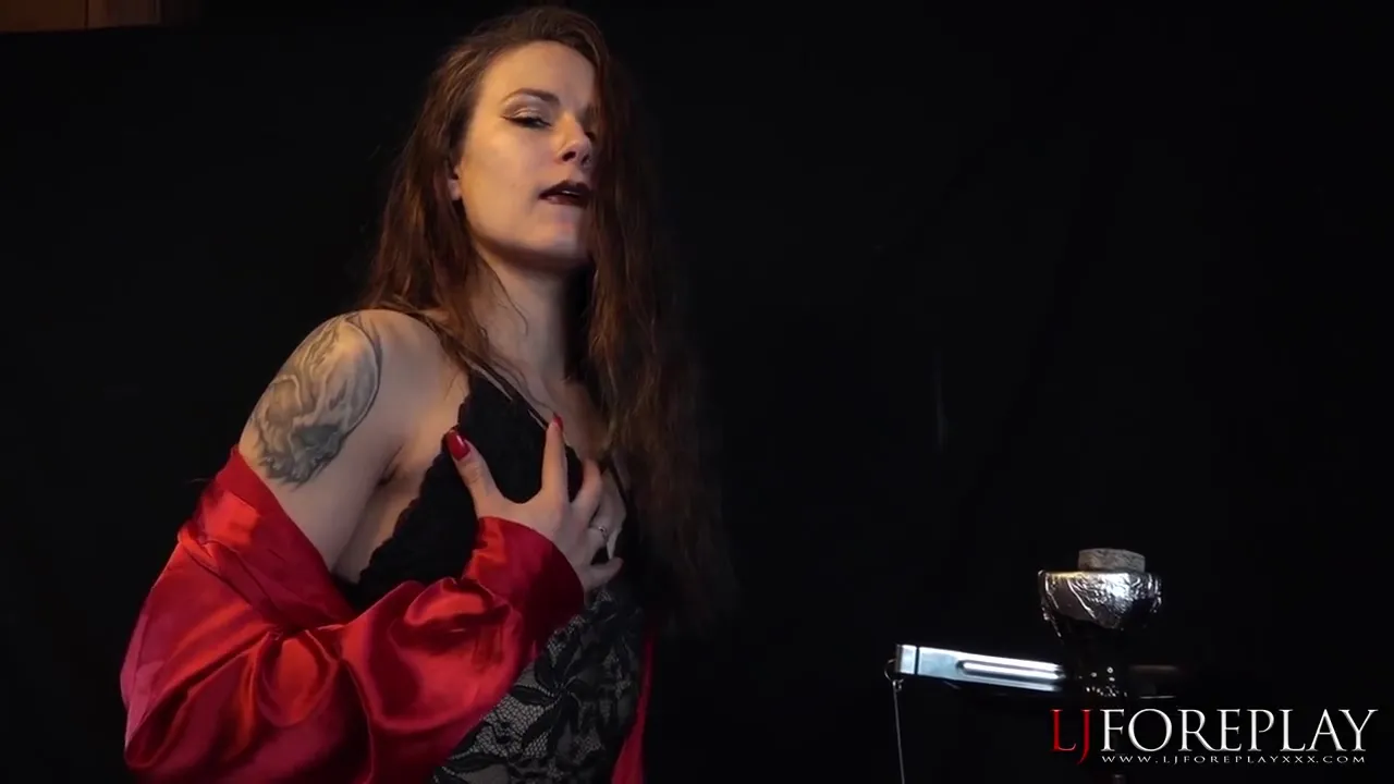 Horny Whore Breathtaking Deepthroat Video