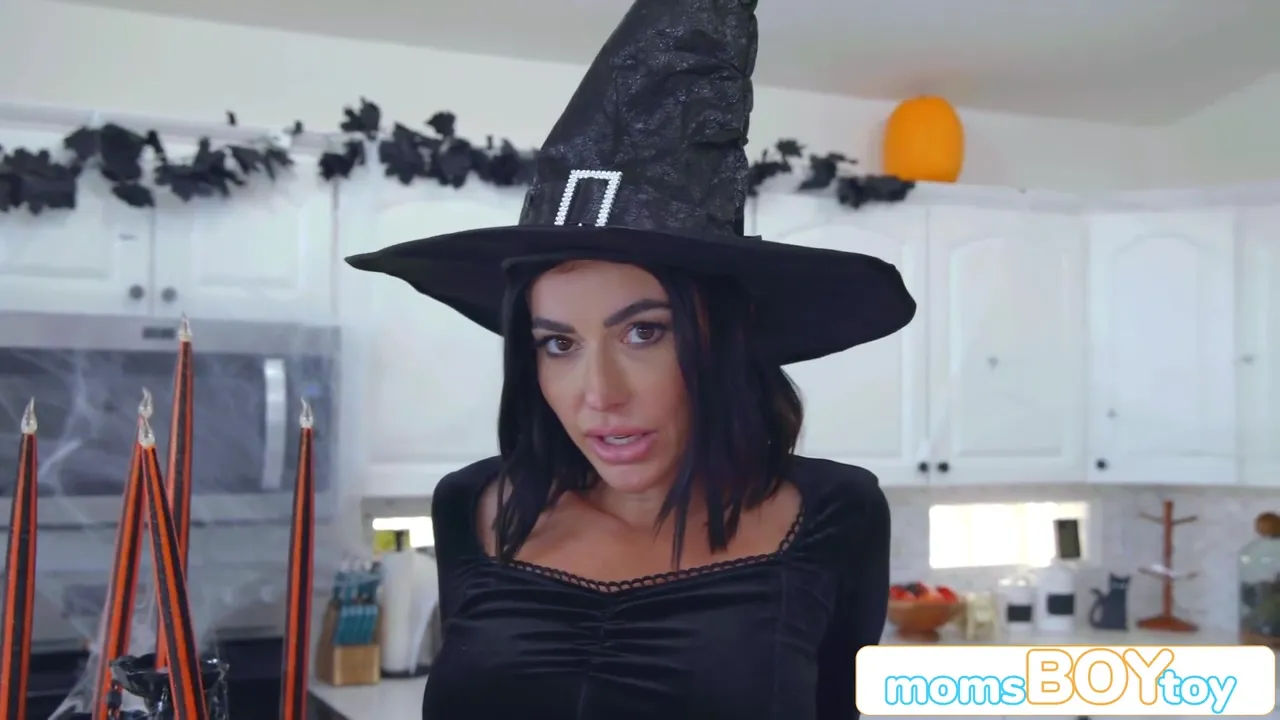 Seductive Witch Venus Valencia Uses Big-dick Stepson As Her Sex-treat For Halloween