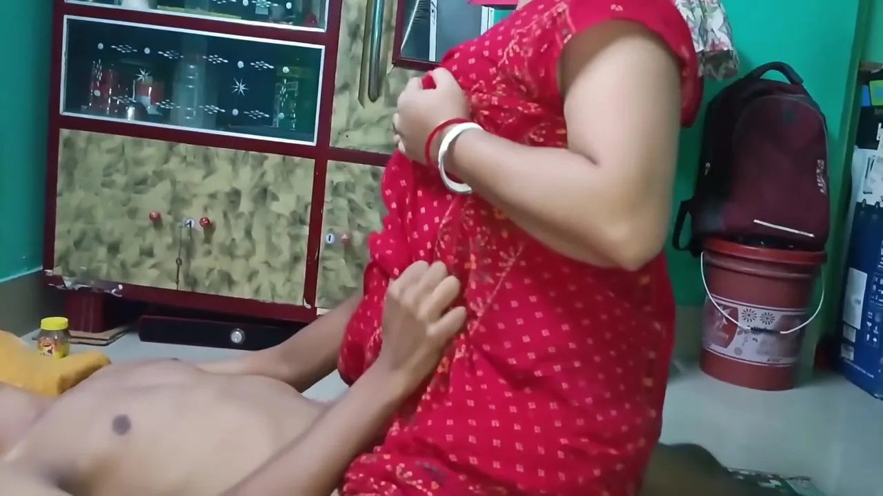 Husband Caught Wife Trying To Get Rid Of Someone Else, Husband Lets His Wife Fuck By Friends