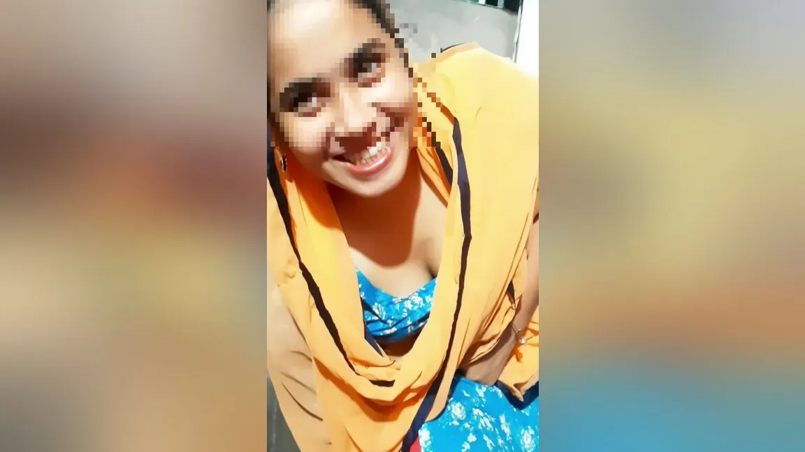 Change My Clothes Dont See My Sexy Figure I Get Seem