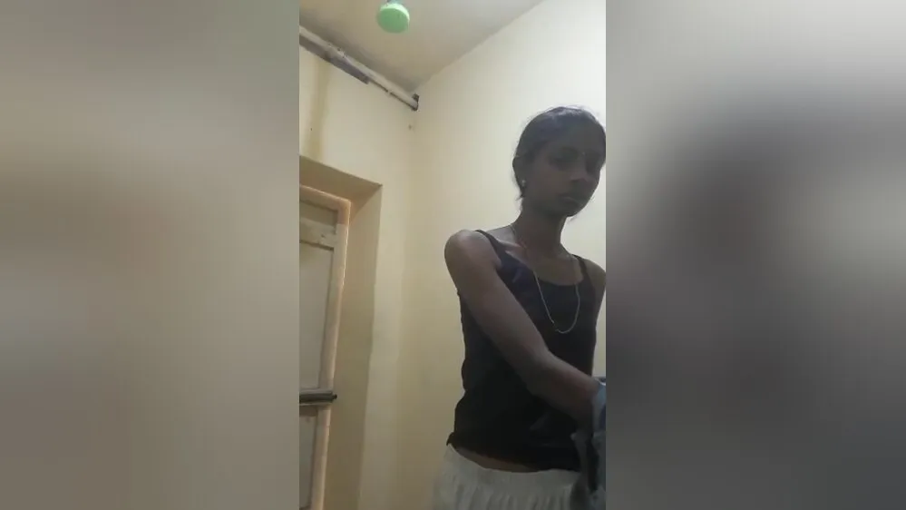 Today Exclusive-tamil Girl Shows Her Nude Body 1