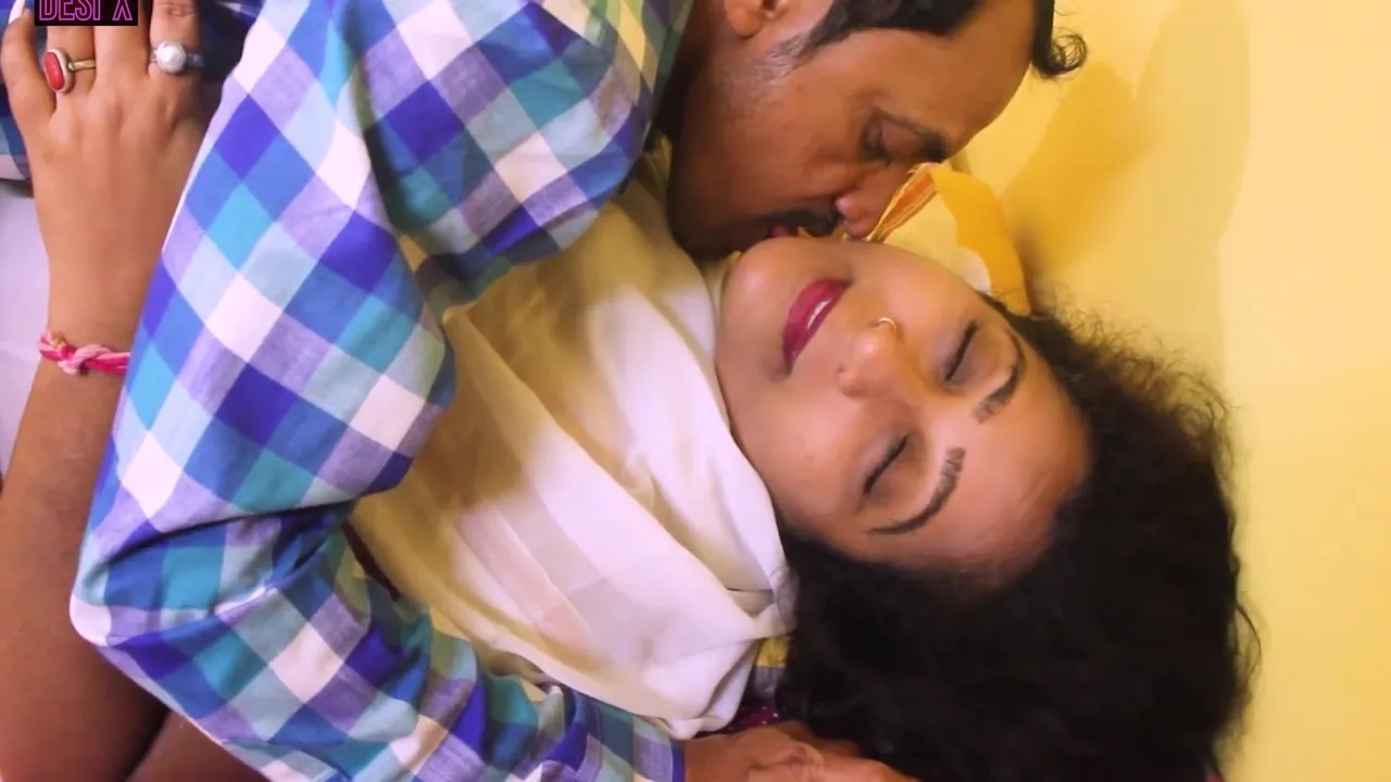 Hot Desi Bhabi Hardcore Sex With Dewar - Hindi Sex