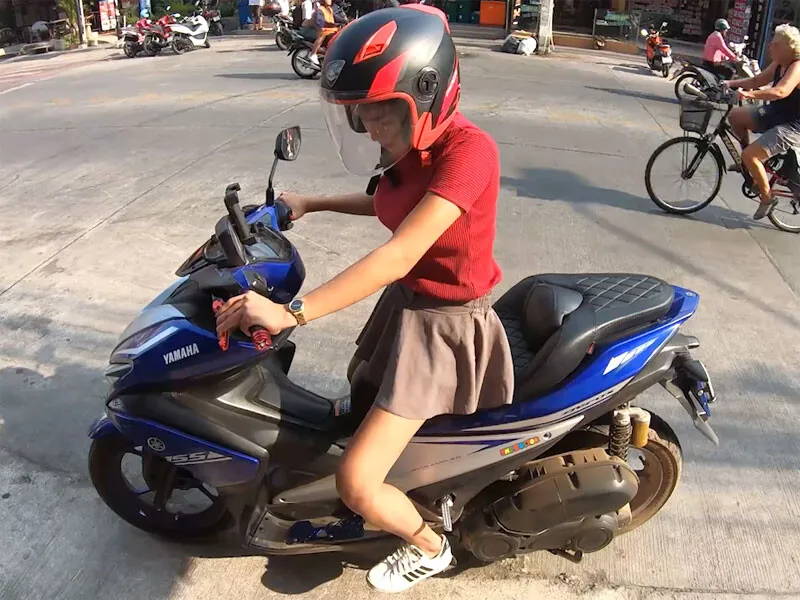 Amateur Thai teen 18+ girlfriend big titty fucked back in the hotel