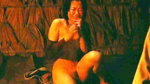 Lang Khe Tran Nude in Les confins du monde (2018)