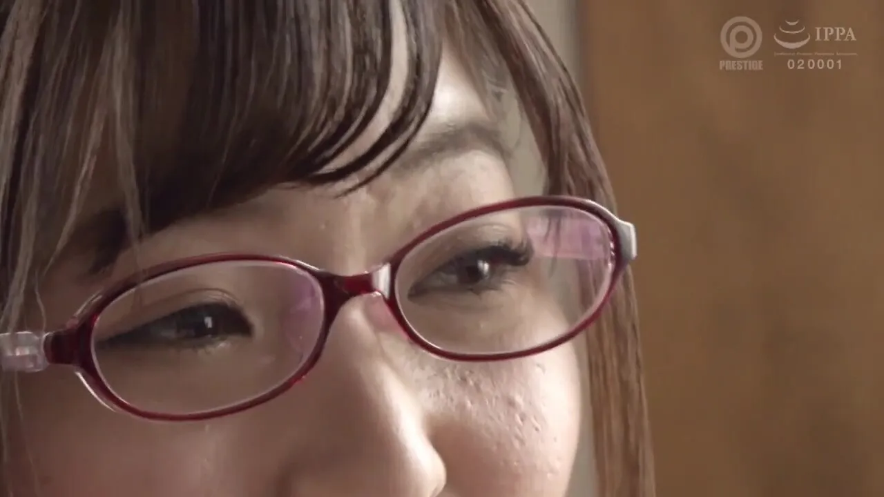 336dtt-079　見た目とセックスの時のギャップが堪らない奥様