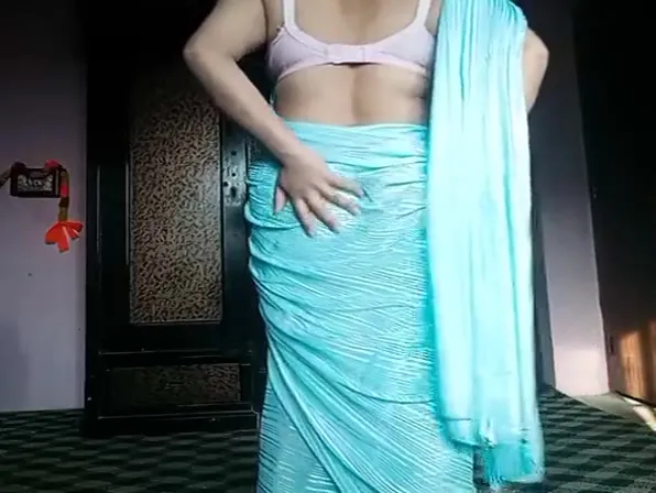 Big Naturals In Indian Girl Masturbating