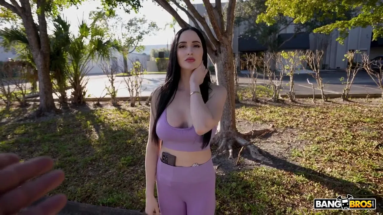 Voss - Busty Babe Needs Extra Money