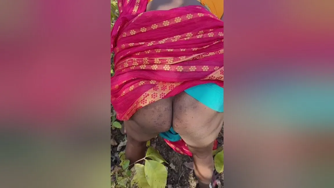 Mangal Kar Rahe Apne Bade Sali Mein Jangle Karte Hai