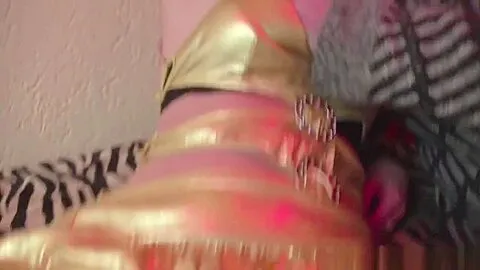 Dutch Hooker Pussyrubs While Tourist Watch