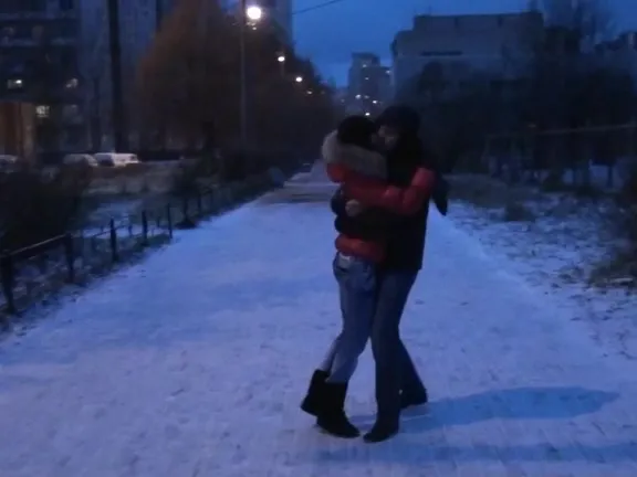 Pair performs hardcore scenes in solarium