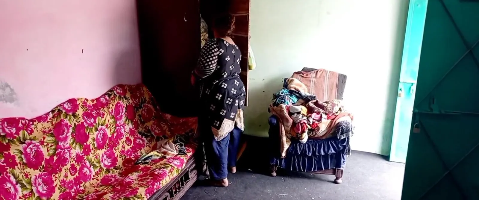 Desi Bhabhi Home Routine