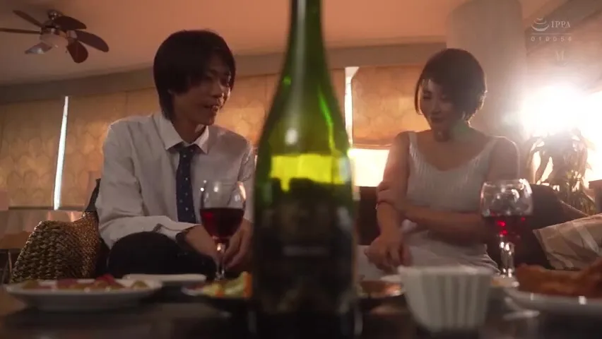 OIDIEQJYHLJYDFTEGG38JUR180