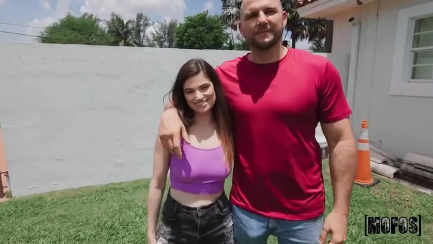Nicole Rae - Nicole Jumps The Fence And Onto The D