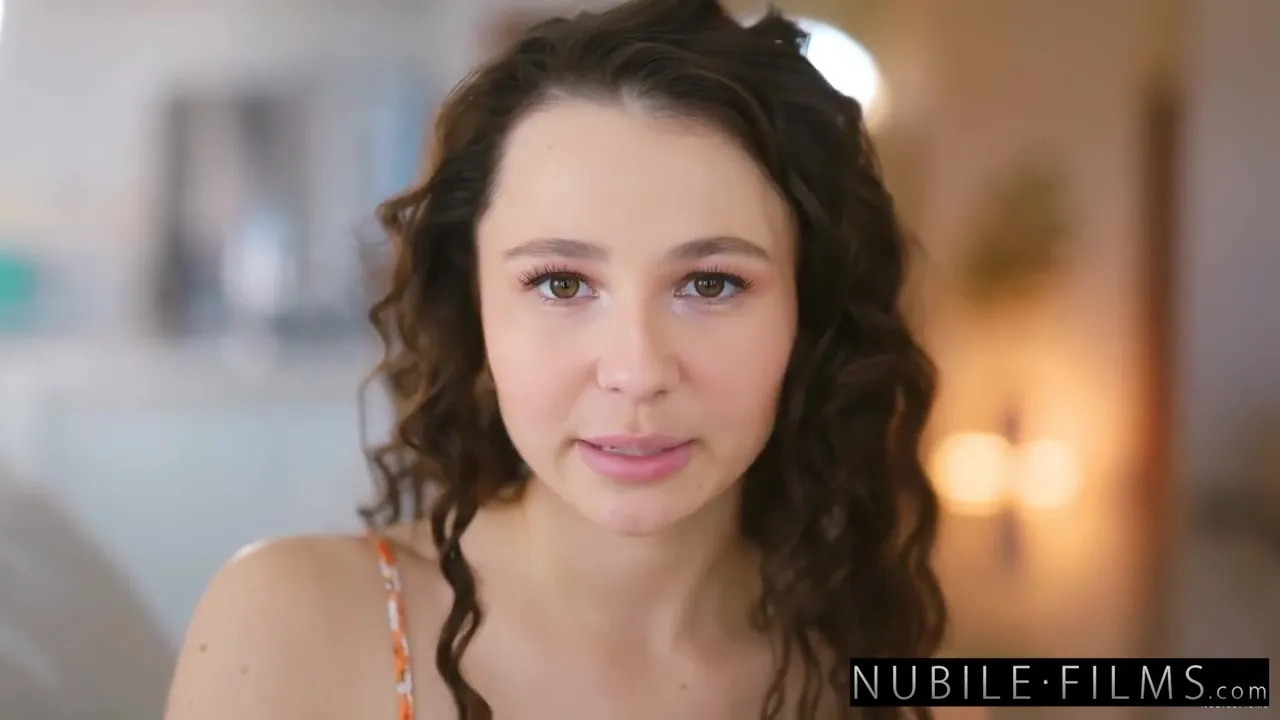 Comforts Roommate, Now That Your Single, This Is Me Trying To Make My Move