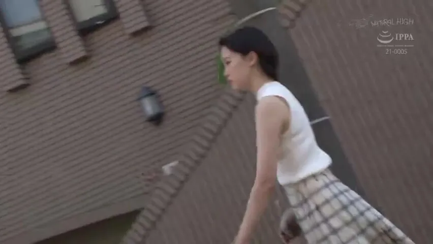 TMKQCJEMUKLCXBOEEL38NHDTB905