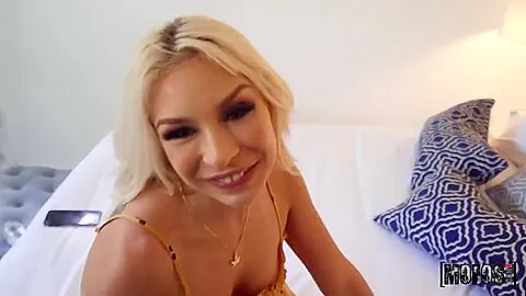 Muy Caliente Picked Up On Street Pov - Carmen Caliente