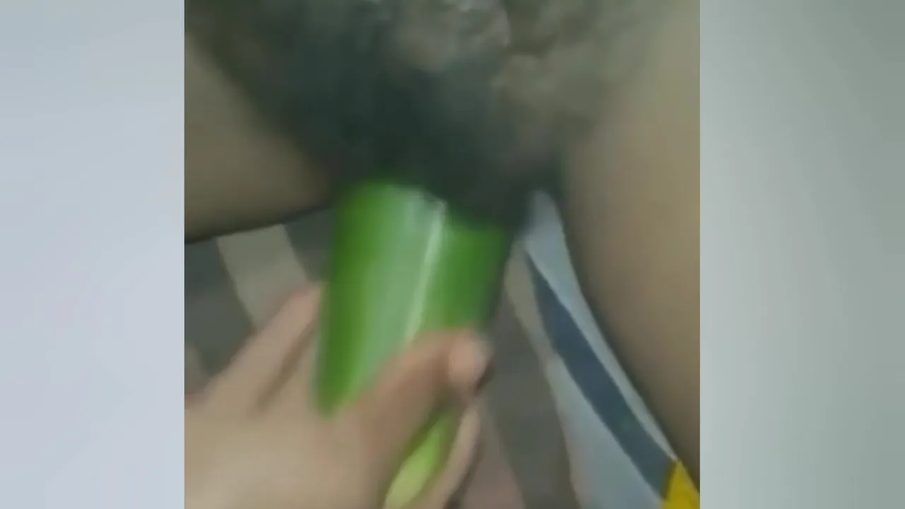 Bangladeshi Sexy Girl Cucumber Hard Masturbate