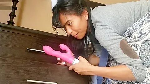 Finds Step mommy's Toys