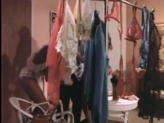 Arousing 3some in a classic xxx movie