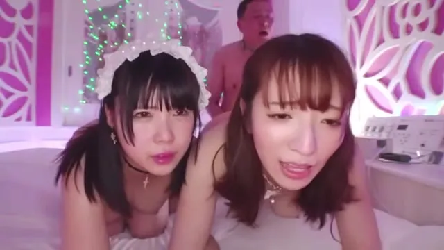 08699,Asian beauty's intense sex