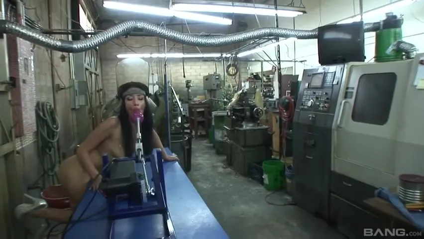 Vicki Chase - Jmproductions - Fuck Machines 8