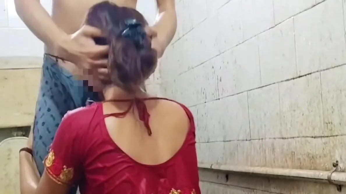 Bathroom Me Khubsurat Bhabi Ko Chote Devar Ne Choda