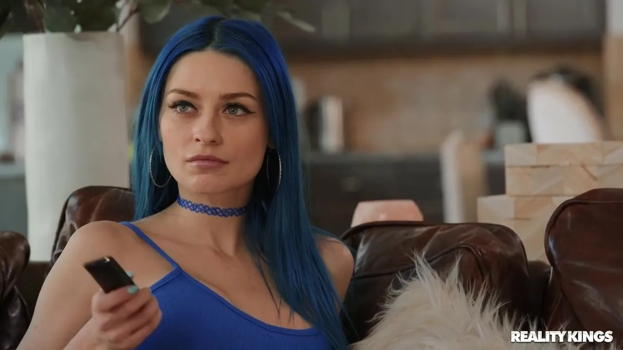 Raunchy And Cold Hot Teens 18+ Threesome Sex