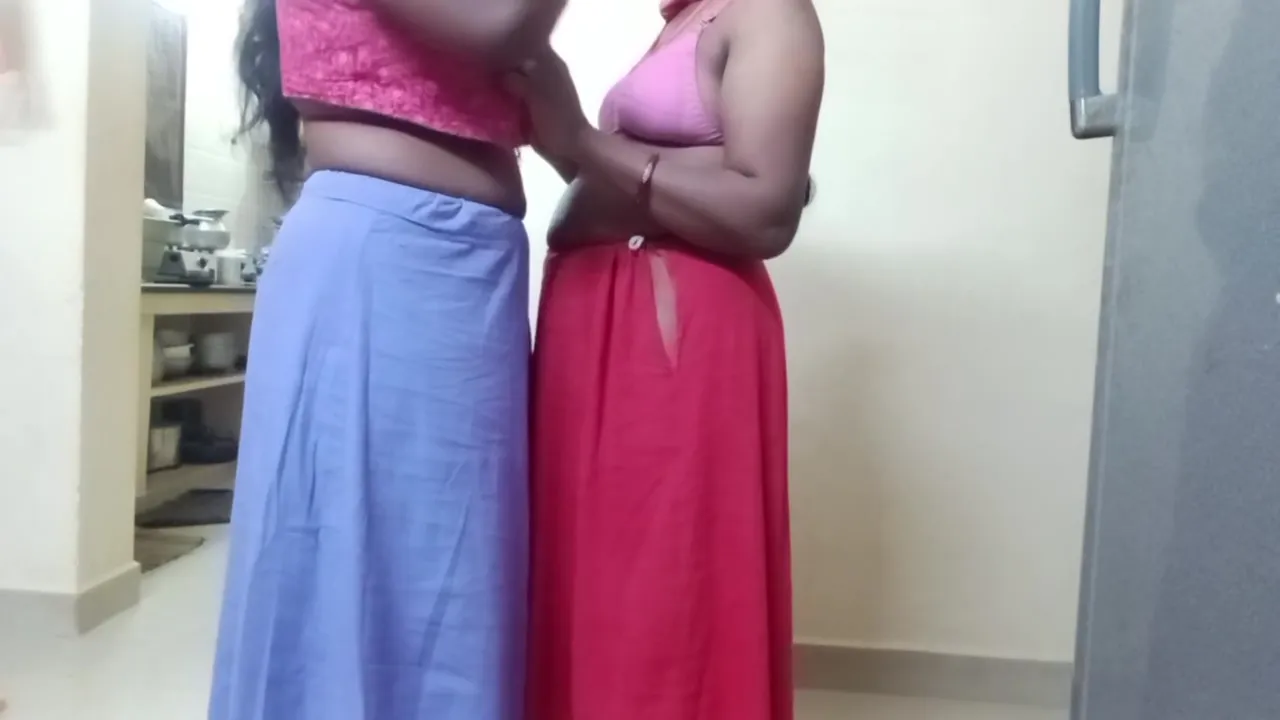 Indian Tamil Aunty Lesbian Romance Show