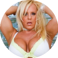 Alexis Golden model profile page