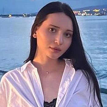 Alice Saxe model profile page