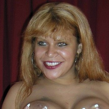 Angel Lynn model profile page