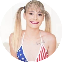 Anna Mae model profile page