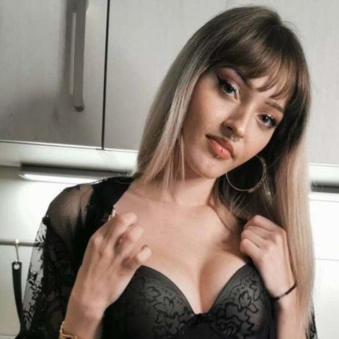 Becky California model profile page