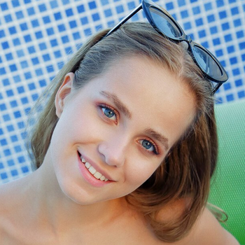 Bonnie Parker model profile page