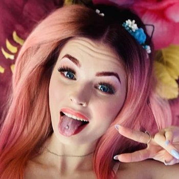 Catch My Vibe model profile page