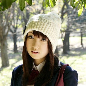 Hitomi Fujiwara model profile page
