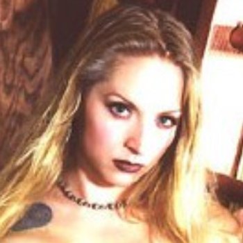 Ilsa Strix model profile page