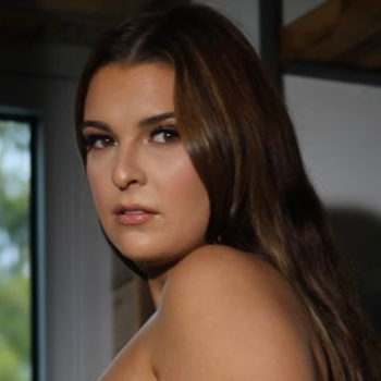 Ivy Mayhem model profile page