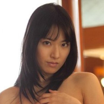 Kana Yume model profile page