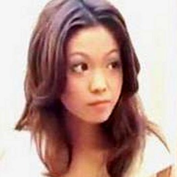 Kaoru Mugi model profile page