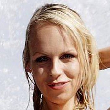 Kiki Vega model profile page